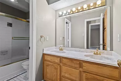 4914 Creekridge Lane, Garland, TX 75043 - Photo 21