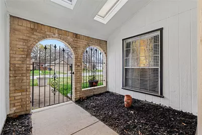 1806 Briar Meadow Drive, Arlington, TX 76014 - Photo 3