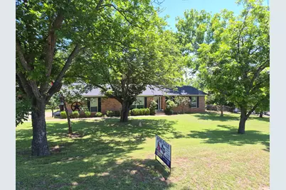 208 Yucca Drive, Weatherford, TX 76087 - Photo 3