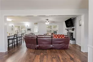 208 Yucca Dr, Weatherford, TX 76087 - Photo 9