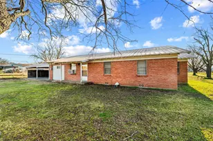 508 Fannin St, Millsap, TX 76066 - Photo 3