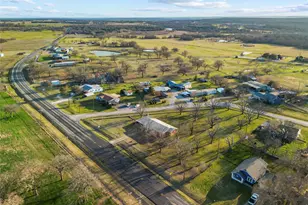 508 Fannin St, Millsap, TX 76066 - Photo 21