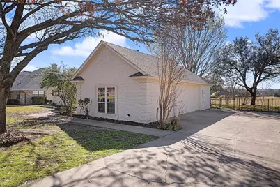 3655 Snow Creek Drive, Fort Worth, TX 76008 - Photo 5