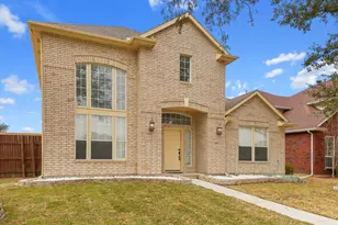 3945 Luke Ln, Carrollton, TX 75007 - Photo 3