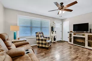 103 Tipton St, Whitesboro, TX 76273 - Photo 5