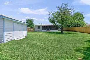 103 Tipton St, Whitesboro, TX 76273 - Photo 31