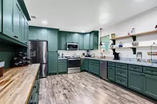 103 Tipton St, Whitesboro, TX 76273 - Photo 21