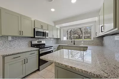 1720 Woods Drive, Arlington, TX 76010 - Photo 9