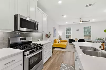 9016 Phoebe Road, Frisco, TX 75035 - Photo 9