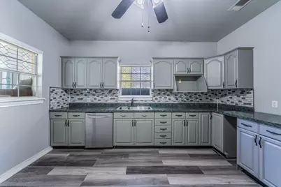 3224 S Adams Street, Fort Worth, TX 76110 - Photo 13