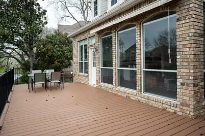 7712 Lakecrest Circle, Irving, TX 75063 - Photo 23