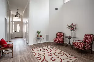 7712 Lakecrest Cir, Irving, TX 75063 - Photo 3