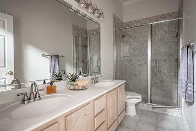 7712 Lakecrest Circle, Irving, TX 75063 - Photo 21