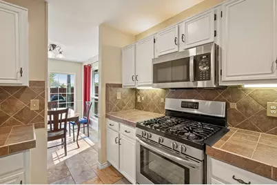 2845 White Oak Drive, Grand Prairie, TX 75052 - Photo 13