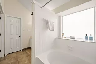 2845 White Oak Dr, Grand Prairie, TX 75052 - Photo 25