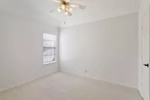 434 Waterside Dr, Irving, TX 75063 - Photo 23