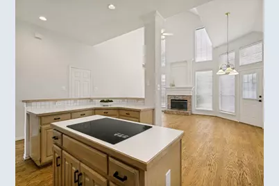 434 Waterside Drive, Irving, TX 75063 - Photo 13