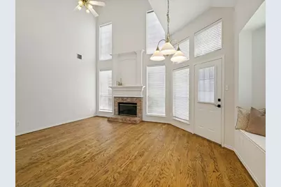 434 Waterside Drive, Irving, TX 75063 - Photo 9