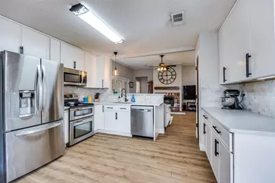 2709 Crystal Falls Drive, Mesquite, TX 75181 - Photo 9