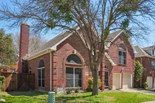 9354 Riverwalk Ln, Irving, TX 75063 - Photo 3