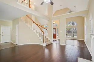 9354 Riverwalk Ln, Irving, TX 75063 - Photo 9