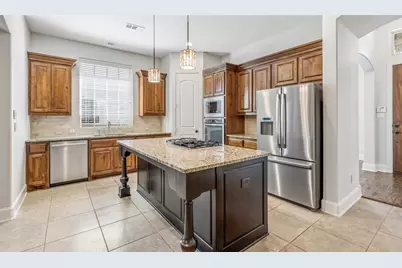 425 Adventurous Shield Drive, Lewisville, TX 75056 - Photo 9