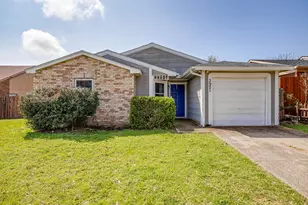 3921 7 Gables St, Fort Worth, TX 76133 - Photo 5