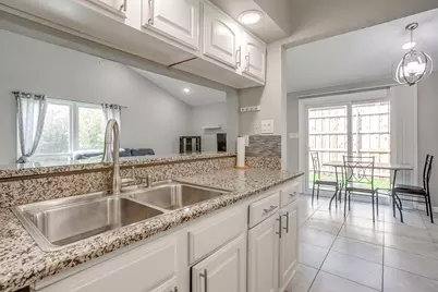 3921 Seven Gables Street, Fort Worth, TX 76133 - Photo 23