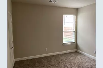 705 Buffalo Creek Drive, Cleburne, TX 76033 - Photo 5