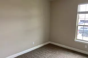 705 Buffalo Creek Dr, Cleburne, TX 76033 - Photo 7