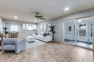 2223 Babalos Ln, Dallas, TX 75228 - Photo 9