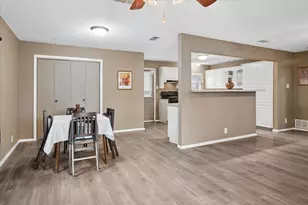 1613 Dale Dr, Arlington, TX 76010 - Photo 5