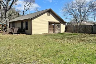 201 Kirksey St, Waxahachie, TX 75165 - Photo 13