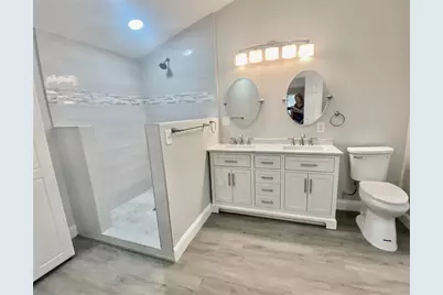 12156 Dandridge Drive, Dallas, TX 75243 - Photo 17