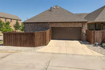 8300 Odell Street, North Richland Hills, TX 76182 - Photo 35