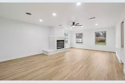 5905 Walraven Circle, Fort Worth, TX 76133 - Photo 5