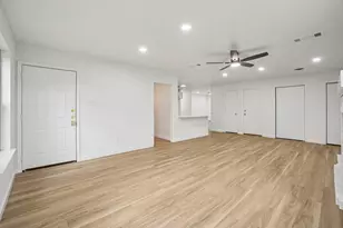 5905 Walraven Cir, Fort Worth, TX 76133 - Photo 9