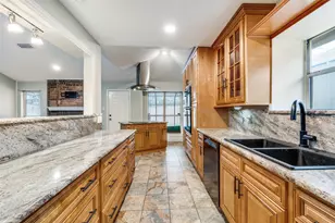 4950 Highbank Dr, Arlington, TX 76018 - Photo 5