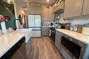 9221 Parkview Cir, Tolar, TX 76476 - Photo 9