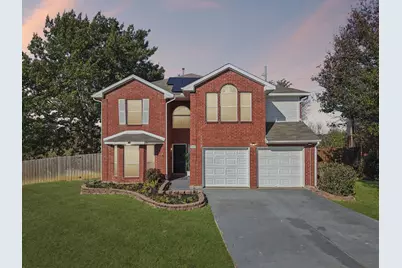 3901 Silver Meadow Lane, Grand Prairie, TX 75052 - Photo 1