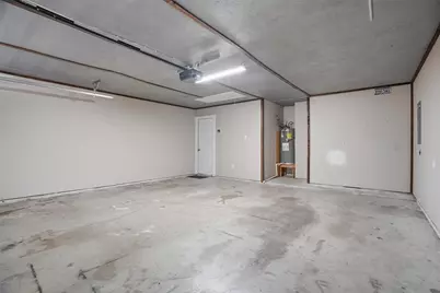 1154 Miles Avenue, Burleson, TX 76028 - Photo 39