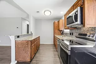 1154 Miles Ave, Burleson, TX 76028 - Photo 17