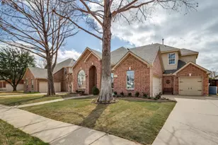 1301 Glen Hollow Ln, Flower Mound, TX 75028 - Photo 3