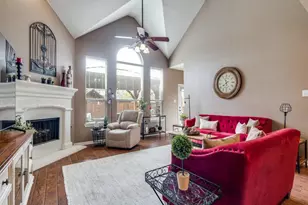 1301 Glen Hollow Ln, Flower Mound, TX 75028 - Photo 7