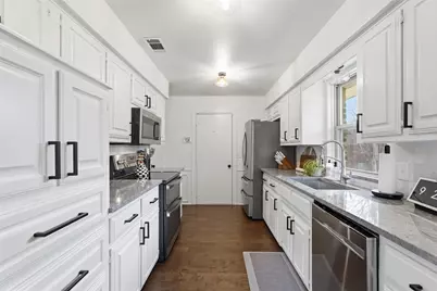 1620 Amazon Drive, Plano, TX 75075 - Photo 9