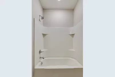 115 W Jones #202, Krum, TX 76249 - Photo 11