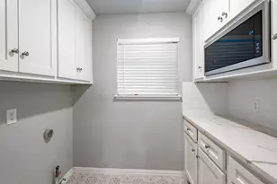 6933 Wake Forrest Dr, Dallas, TX 75214 - Photo 13