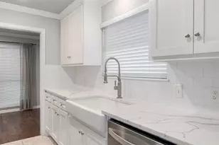 6933 Wake Forrest Dr, Dallas, TX 75214 - Photo 11