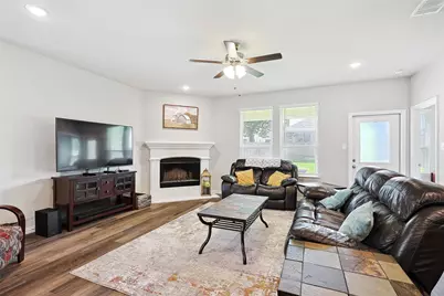 808 Feather Edge, Springtown, TX 76082 - Photo 17
