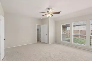 612 Ravenwood Dr, Saginaw, TX 76179 - Photo 19